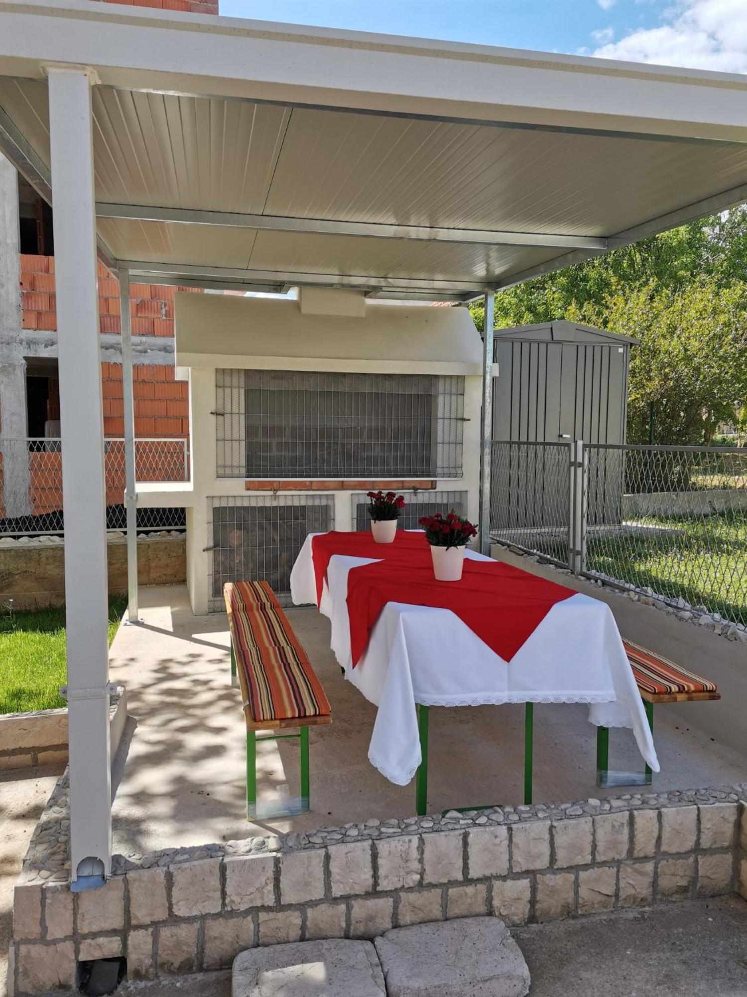 Marini Apartmani Trogir Exteriör bild