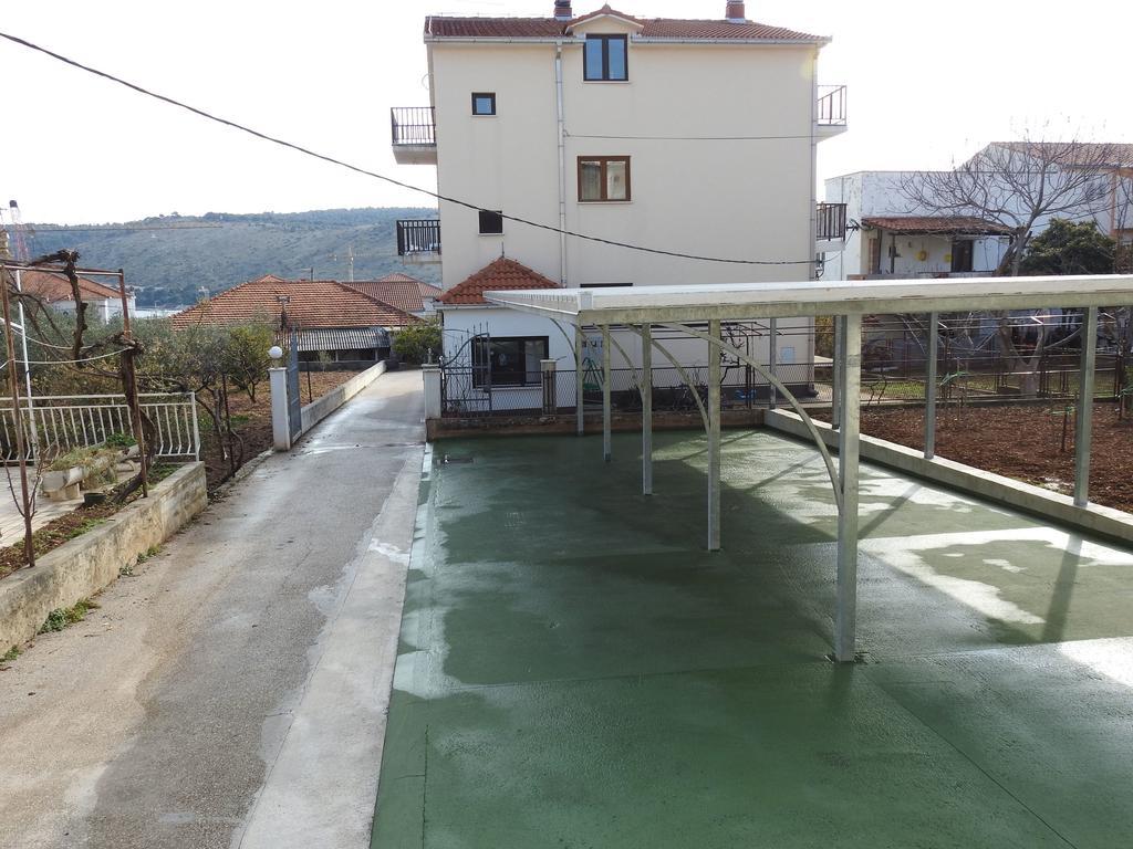 Marini Apartmani Trogir Exteriör bild