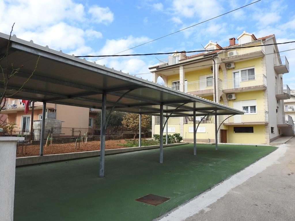 Marini Apartmani Trogir Exteriör bild