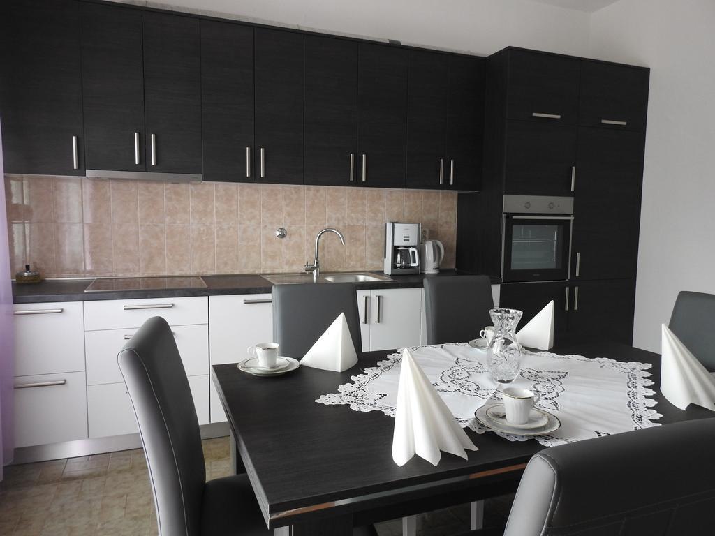 Marini Apartmani Trogir Exteriör bild